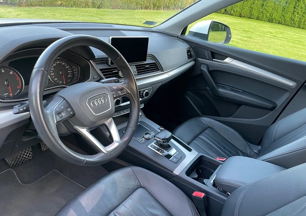 Audi Q5 cena 111000 przebieg: 87360, rok produkcji 2017 z Białystok małe 92
